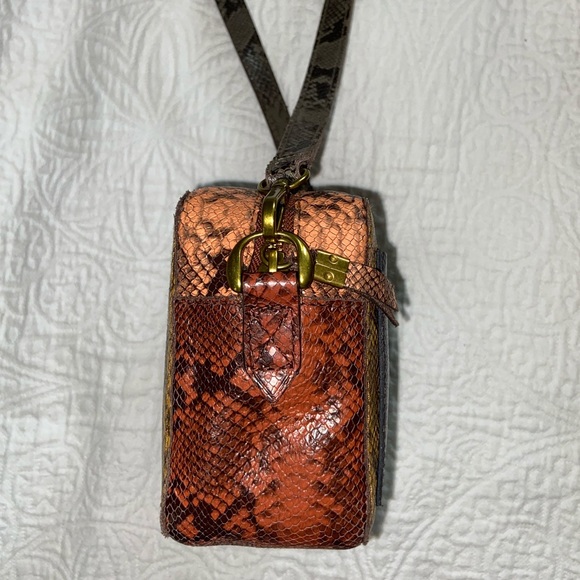 Madewell Transport Camera Bag with matching wallet - Picture 7 of 14